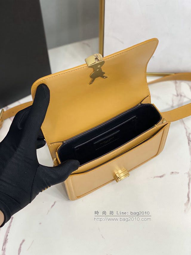 YSL爆款女士包包 聖羅蘭經典款MONOGRAM金屬旋扣小號郵差包 YSL肩背斜挎包 634306  jjh1078